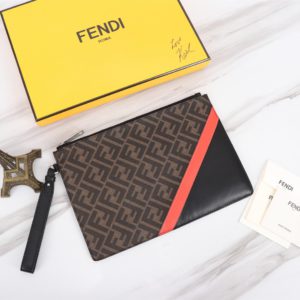 [FENDI] 펜디 나파소가죽 클러치