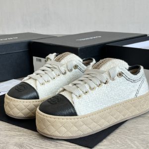 [CHANEL] 샤넬 레이스 업 배색 라운드 토 비스킷 슈즈 Platform Casual Style Street Style Logo