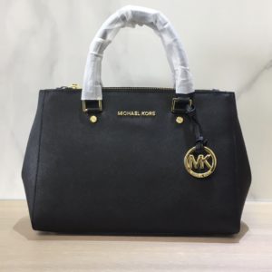 Michael Kors 클래식 킬러백 크로스 그레인 소가죽 6006