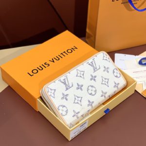 [LOUIS VUITTON] 루이비통 모노그램 자카드 지퍼 장지갑 M83456