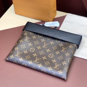 [LOUIS VUITTON] 루이비통 튈르리 클러치 M64035