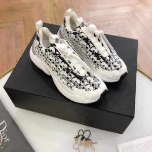 DIOR OBLIQUE SNEAKERS<br>디올 오블리크 스니커즈<br><i>남여공용 35-44 SIZE</i>