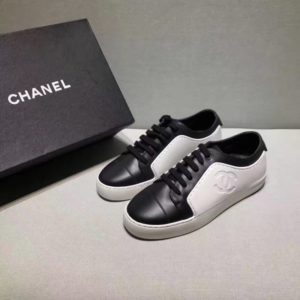 CHANEL CC LOGO SNEAKERS<br>샤넬 CC로고 스니커즈<br><i>35-38 SIZE</i>