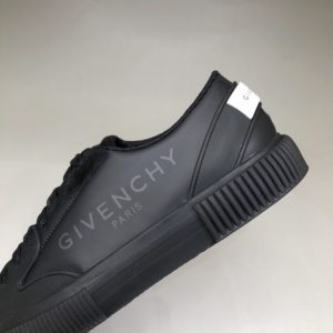 [GIVENCHY] LOW CANVAS SNEAKER 지방시 로우 캔버스 스니커즈