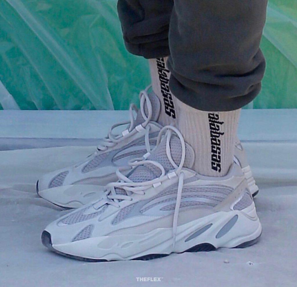 yeezy 700 v2 static ebay