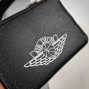 [DIOR x NIKE] 디올 x 에어 조던 메신저백 블랙 Dior x Jordan Wings Messenger Bag Black