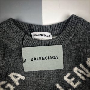 [BALENCIAGA] 발렌시아가 20FW 로고 자카드 울 롱 슬리브 라운드넥 스웨터