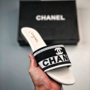 Chanel Lnterlocking CC Logo Slides 로고 슬라이드 시리즈 플랫 토 샌들 슬리퍼 23SS