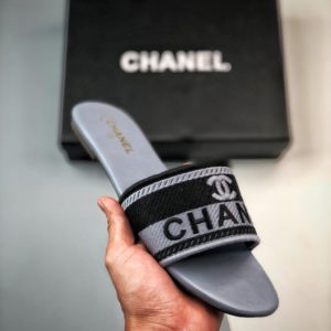Chanel Lnterlocking CC Logo Slides 로고 슬라이드 시리즈 플랫 토 샌들 슬리퍼 23SS