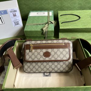 [GUCCI] 구찌 Small Backpack With Interlocking G 700515